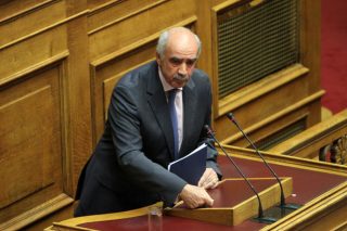 «Τα προβλήματα λύνονται με κυβερνήσεις συνεργασίας»