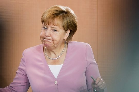 Άσυλο, το επόμενο «στοίχημα» της Μέρκελ