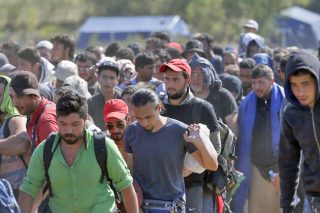 Η προσφυγιά… τραβάει την ανηφόρα