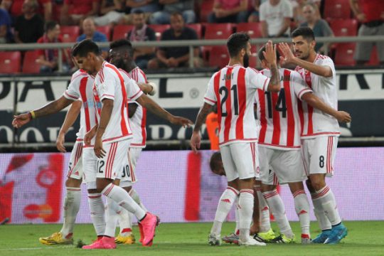 Άνετα ο Ολυμπιακός, γκέλα για τον ΠΑΟΚ στην πρεμιέρα