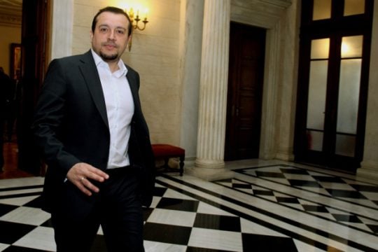 Παππάς: Η κυβέρνηση ανετράπη εκ των έσω