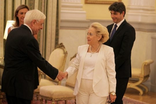 Η Βασιλική Θάνου πρώτη γυναίκα πρωθυπουργός της χώρας