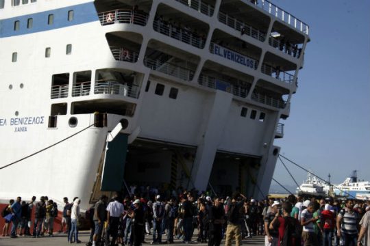 Στον Πειραιά το «Ελ. Βενιζέλος» με ακόμη 2.500 πρόσφυγες