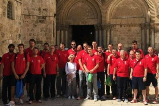 Προσκύνημα πριν από τη μάχη
