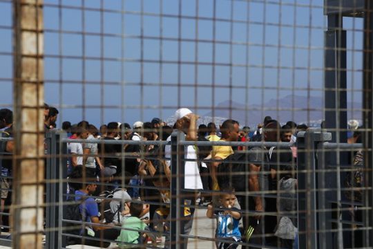 Το «κρυφό σχέδιο» Σαμαρά για τους πρόσφυγες