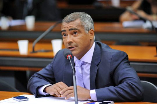 Σκάνδαλο FIFA: O Ρομάριο εν δράσει!