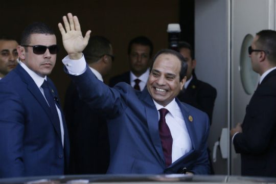 Εγκαινιάστηκε η νέα Διώρυγα του Σουέζ, παρουσία και του Αλέξη Τσίπρα