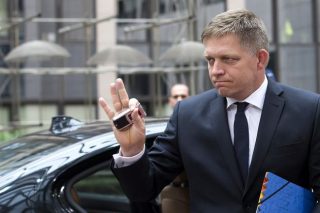 Διαγραφή χρεών… με το σταγονόμετρο