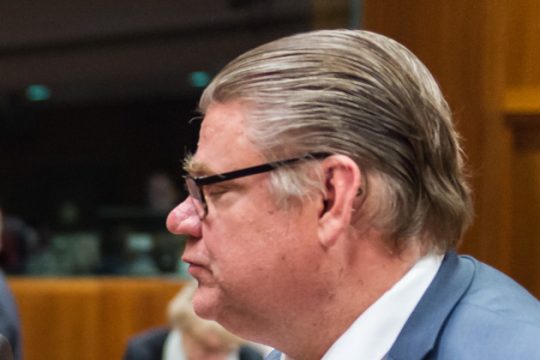 Τώρα «κλωτσάνε» και οι Φινλανδοί για το τρίτο πακέτο