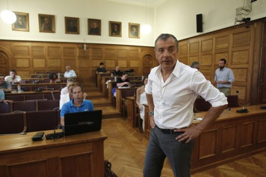 Το Ποτάμι ψηφίζει, αλλά δεν στηρίζει…