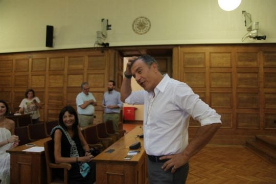 «Ανίκανη η κυβέρνηση»