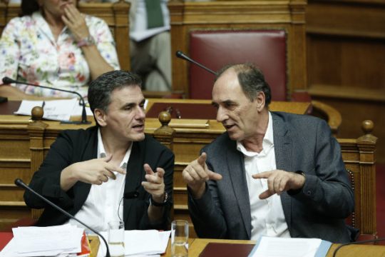 Μέτρο, μέτρο για τις δόσεις του ESM
