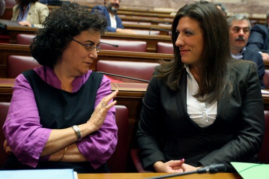 Μάνες και κόρες