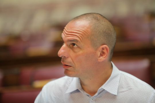 «Κάτω τα χέρια από τον Βαρουφάκη»