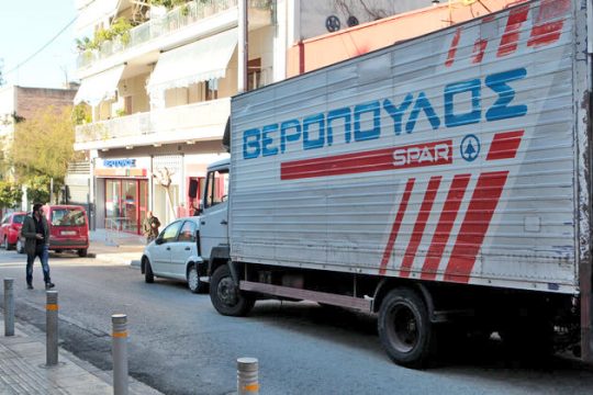 «Εβαλαν πλάτη» και έλαβαν… απόλυση