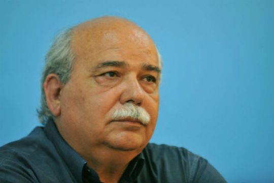Αιχμές Βούτση για τη «θεσμική τυπολατρία» της Κωνσταντοπούλου