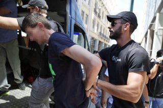 Κατάπιαν αμάσητο τον «κίτρινο» Τύπο