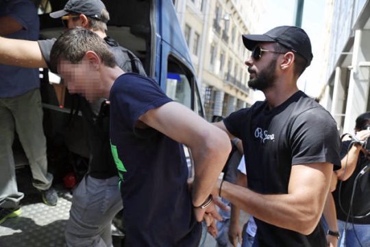 Κατάπιαν αμάσητο τον «κίτρινο» Τύπο