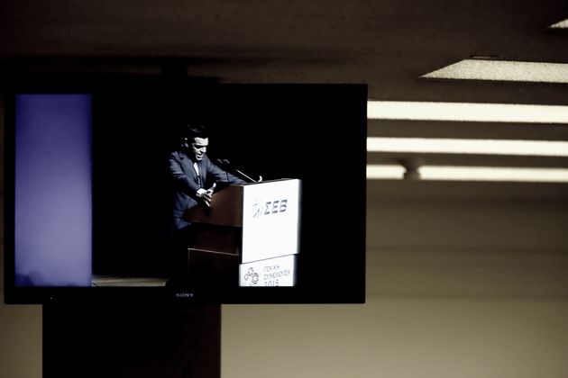 Κρατικοδίαιτοι εναντίον κράτους