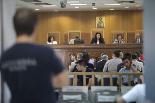 Προεκλογικά κόλπα στη δίκη της Χρυσής Αυγής