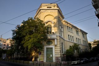 15ο Γυμνάσιο Κυψέλης: Το σχολικό κτίριο-έκπληξη