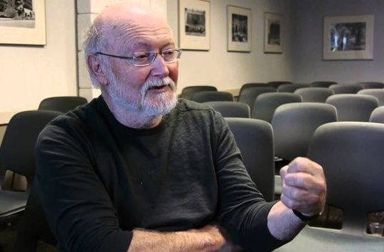 «Πιθανή συμμαχία του ΣΥΡΙΖΑ με τα παλιά κόμματα θα συνιστά μια καταστροφή»