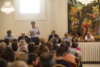 Δεν ξεχνά τι σημαίνει Δεξιά