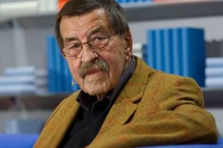 Γκίντερ Γκρας: Σεβαστείτε τους πρόσφυγες