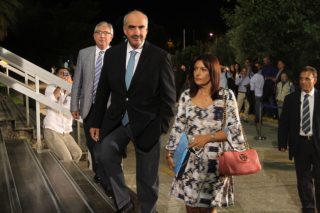 Περιμένοντας τον (Γ)κοντό