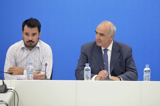 Υποψήφιοι μόνο… κατόπιν υπογραφών