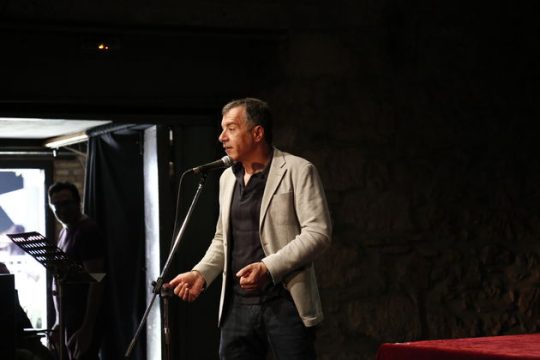 Από το εκλογικό σοκ στο σκληρό ροκ