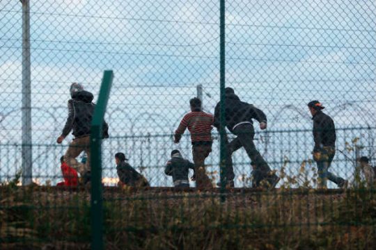 Ο δέκατος θάνατος μετανάστη στη σήραγγα της Μάγχης