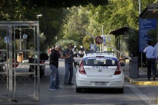 Νεκροί τρεις ασθενείς στο Δαφνί από πυρκαγιά