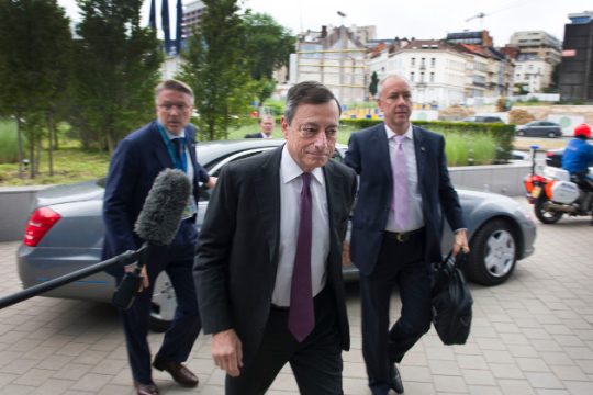 Μήπως η ΕΚΤ συμπεριφέρθηκε σαν να ήταν ένα «ταμείο όρνεο»;