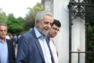 Στην κυβέρνηση ο «γόρδιος δεσμός»