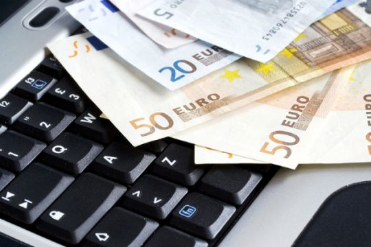 Πλαφόν 15% για την εξυπηρέτηση του χρέους