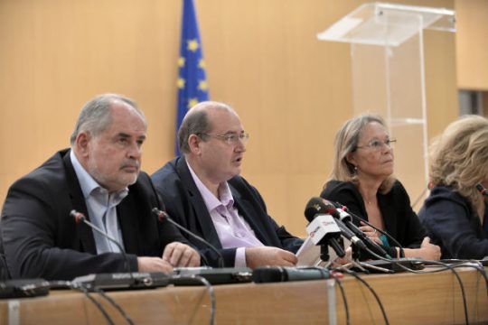 Δηλώσεις και παραλειπόμενα στις τελετές παραλαβής – παράδοσης