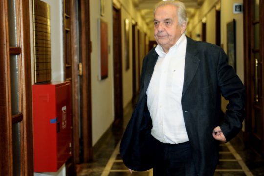 Μηνύματα Φλαμπουράρη σε ΣΥΡΙΖΑ