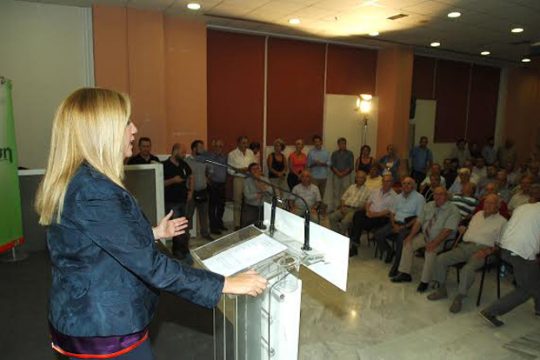 Διαχωριστική γραμμή με τη Ν.Δ. χαράσσει η Φώφη