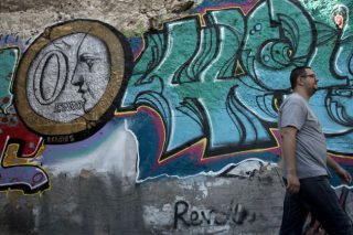 Η δημοκρατία πλήρωσε τον λογαριασμό