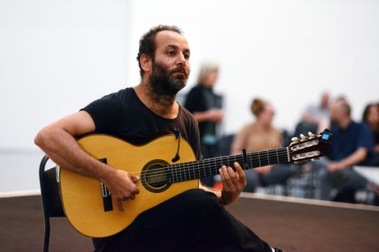 «Οι Ελληνες είναι δυνατοί, δεν υποκύπτουν»