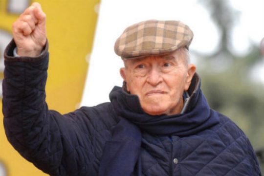 «Εφυγε» το ιστορικό στέλεχος του ιταλικού ΚΚ, Πιέτρο Ινγκράο