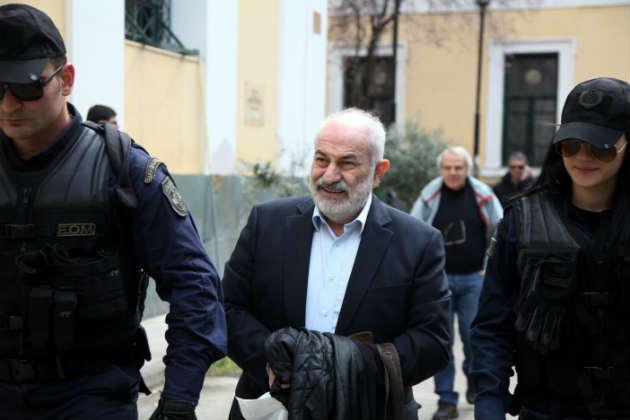 Σε δίκη Σμπώκος και Γερμανός για παράνομες αμοιβές από εξοπλιστικά