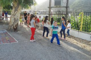 Πρώτα κυβέρνηση, μετά… αγιασμός