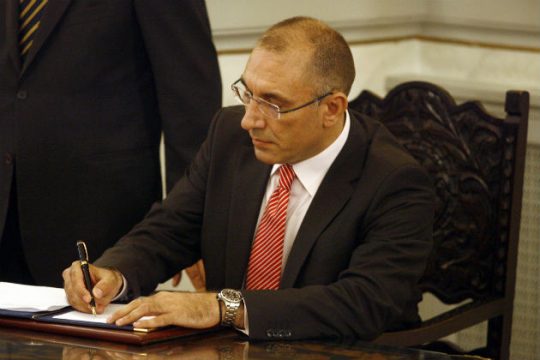 Με το ένα πόδι εκτός κυβέρνησης ο Δ. Καμμένος