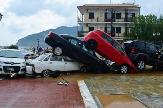 Λεωφόροι-χείμαρροι με την πρώτη βροχή