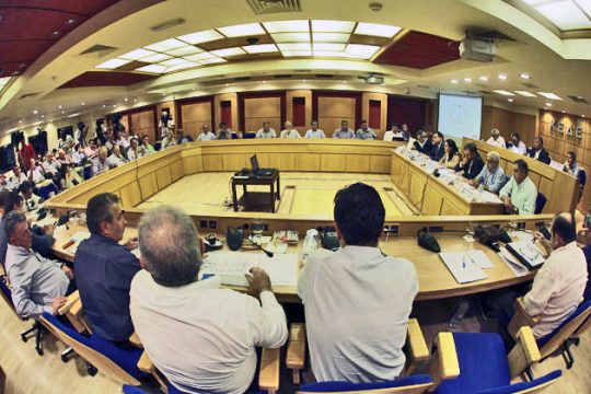 Το ντιμπέιτ ξεκίνησε από την ΚΕΔΕ