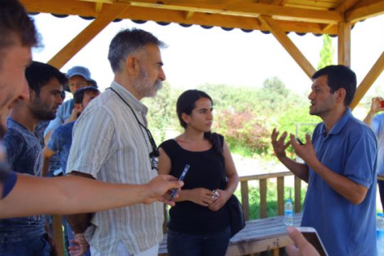 Μαρτυρίες ότι ο πατέρας του Αϊλάν οδηγούσε τη μοιραία βάρκα