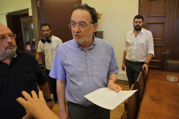 Το μετέωρο βήμα της «Λαϊκής Ενότητας»