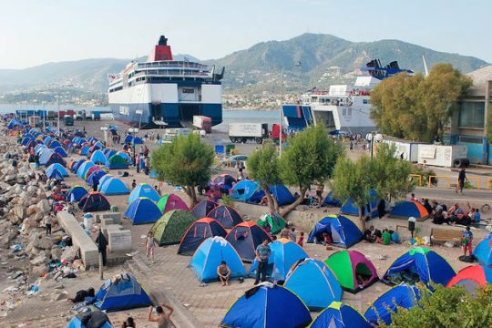 Οι νησιώτες στην πρώτη γραμμή του προσφυγικού